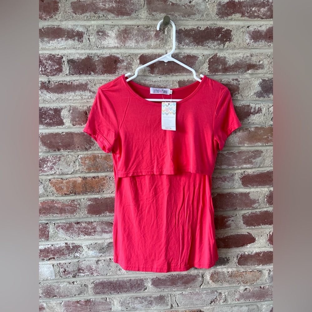 Latched Mama Vibrant Short Sleeve Top